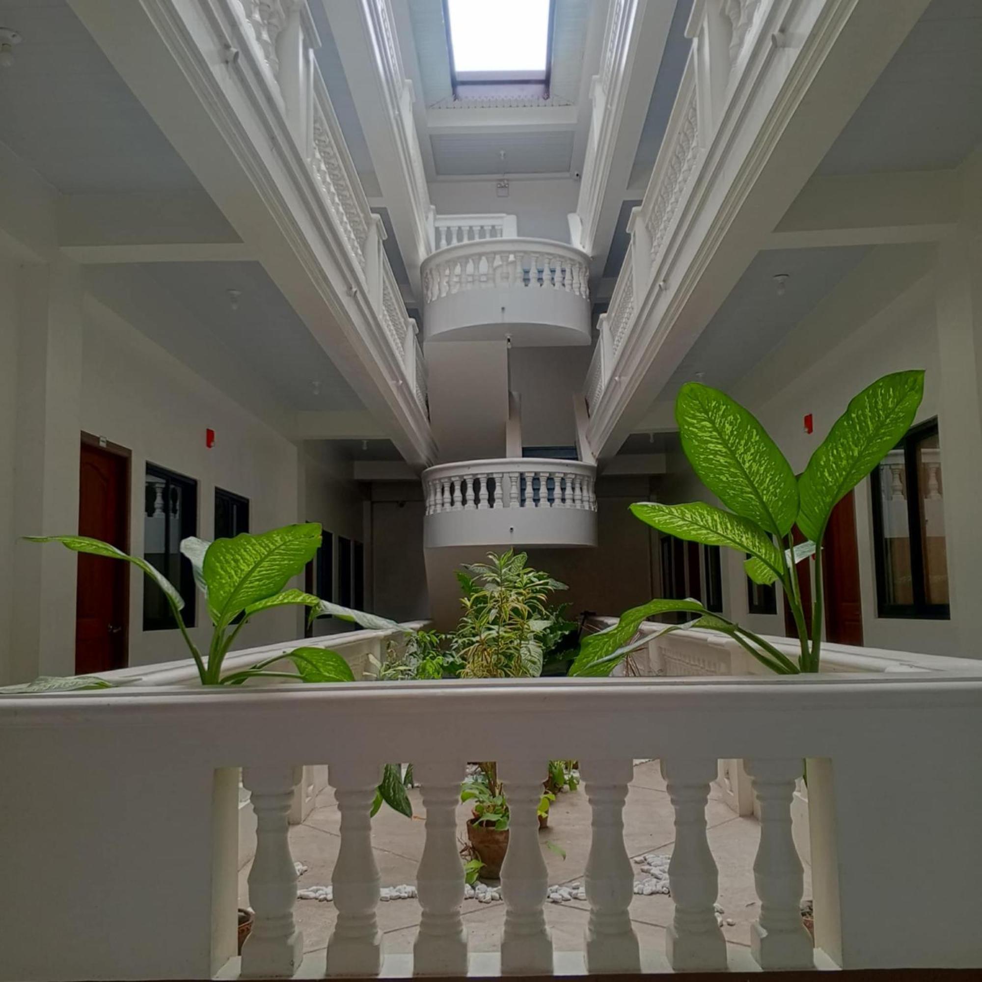Benediktus Pilgerhaus Hotel Vigan Bagian luar foto